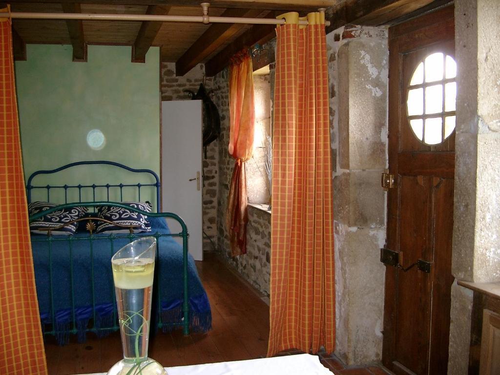 Le Trot'In Chair Bed & Breakfast Martigny-le-Comte Room photo
