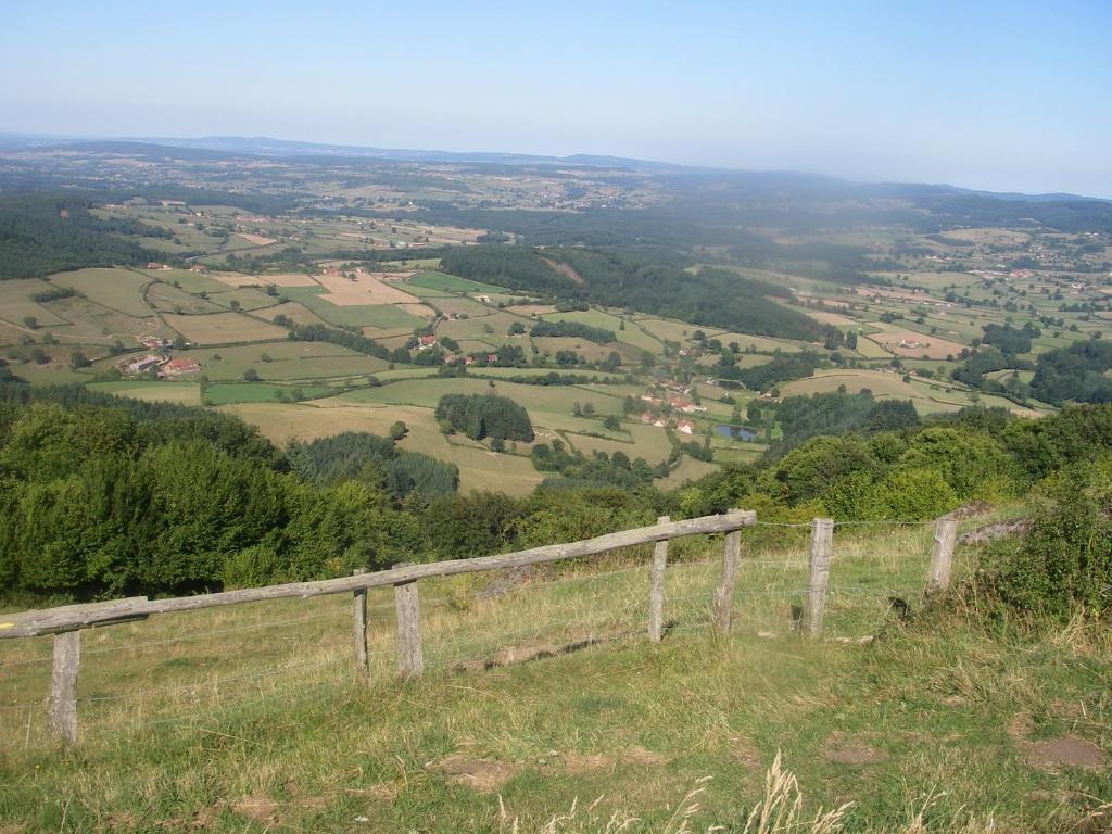 Le Trot'In Chair Bed & Breakfast Martigny-le-Comte Exterior photo